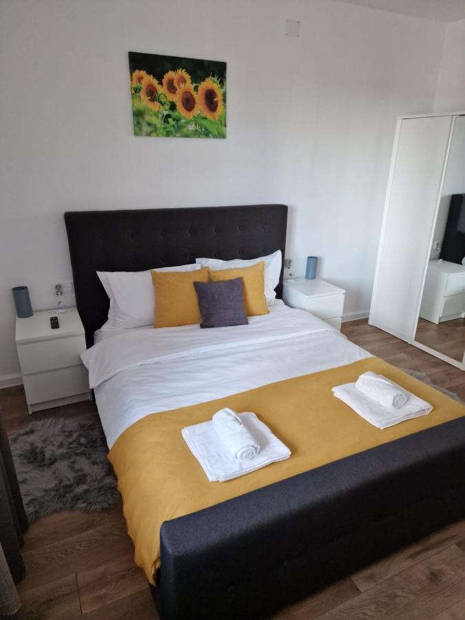 Vic Apartament Drobeta Turnu Severin Extérieur photo