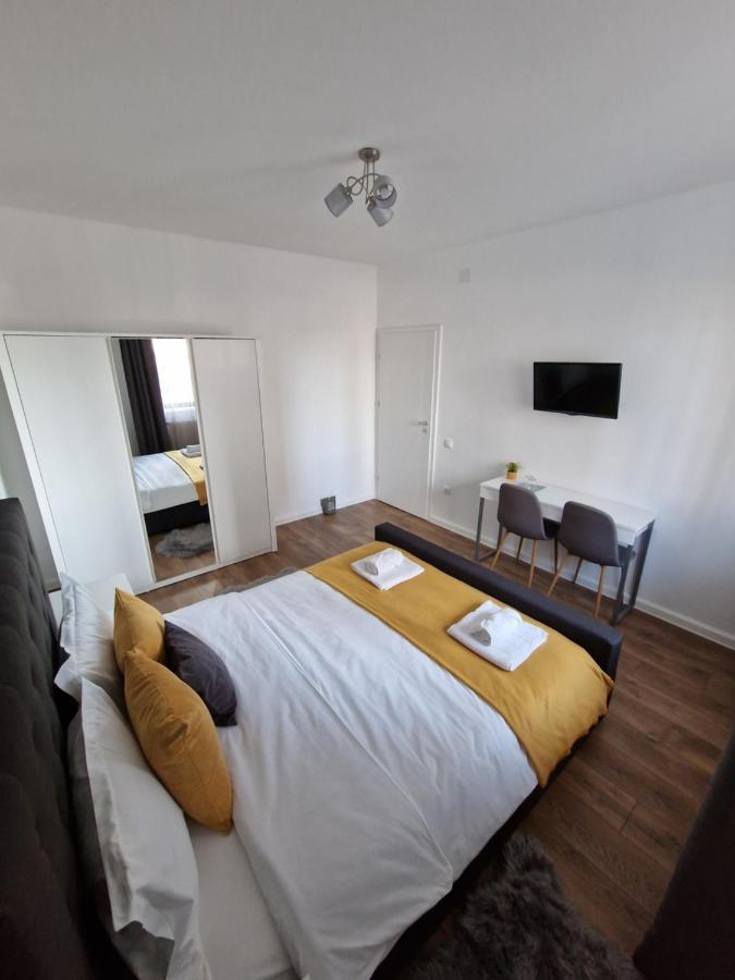 Vic Apartament Drobeta Turnu Severin Extérieur photo